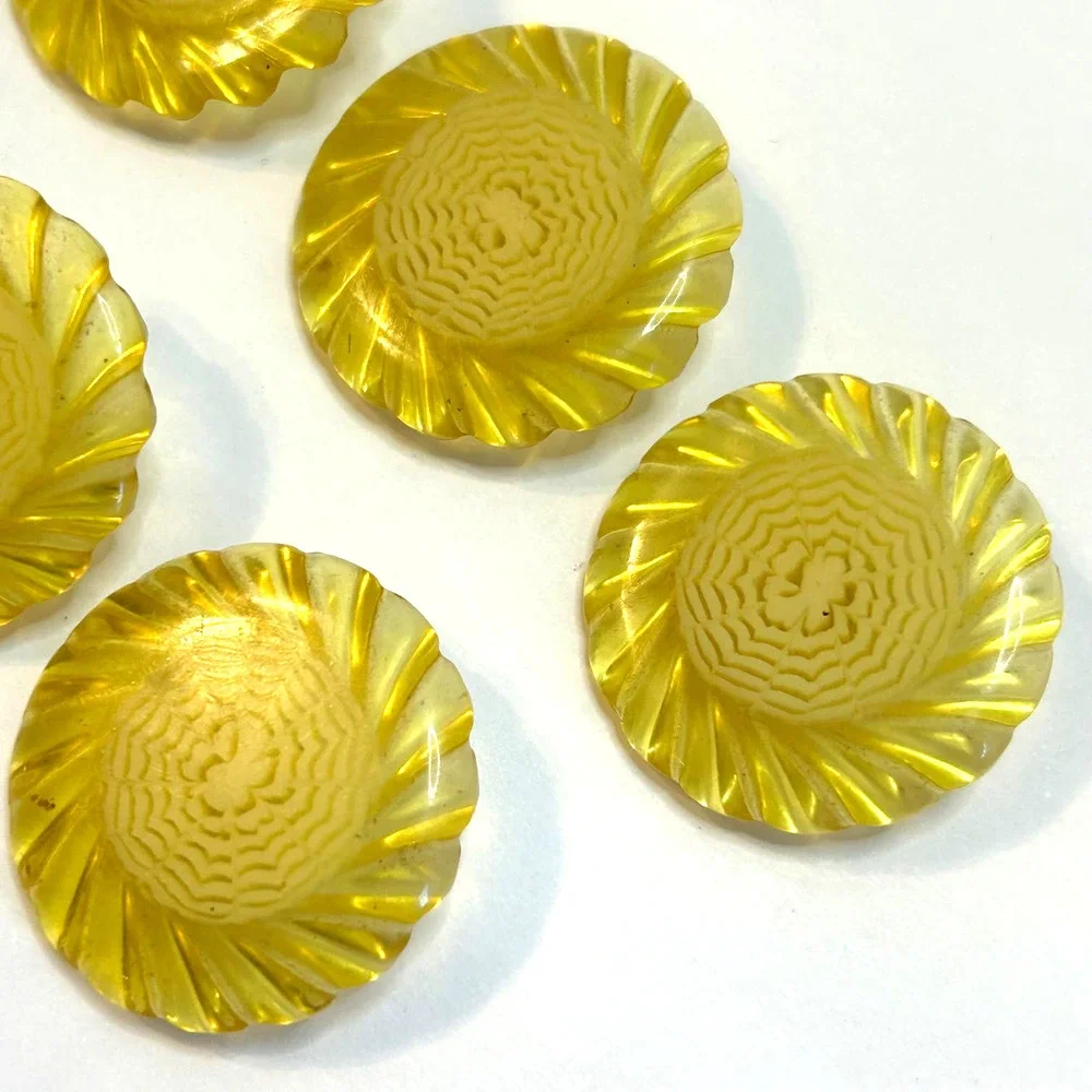 Vintage Lucite Yellow Swirl Design‎ Shank Buttons Set of 5 HTF RARE